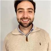 Psicólogo, intervención desde una mirada integradora y con una base sistémica. Mucha facilidad para explicar y expresarme.